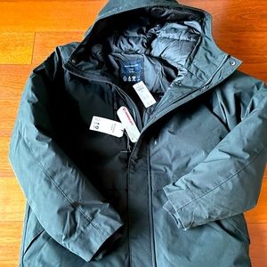 NEW Abercrombie & Fitch Men's Traveler Parka L.  NEW WITH TAGS - NEVER WORN